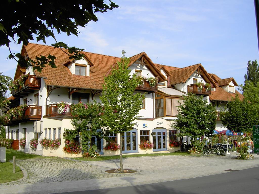 Hotel Garni Thermenoase Blumau in der Steiermark Exterior foto