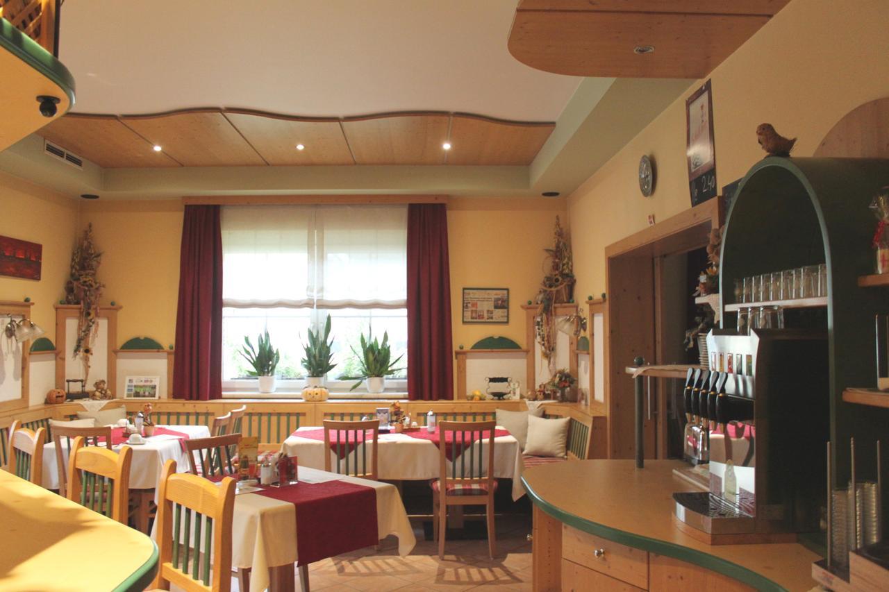 Hotel Garni Thermenoase Blumau in der Steiermark Zimmer foto